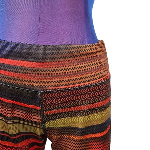 RBX Colorful‎ Activewear Capri Pants Size Medium Women's B48 - Picture 3 of 8
